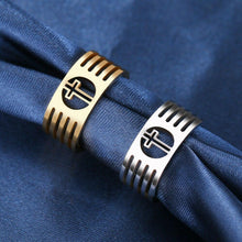 Charger l'image dans la galerie, Bague avec croix catholique - le comptoir des croix