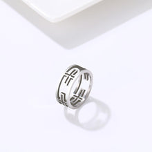 Charger l'image dans la galerie, Bague croix chrétiennes creuses - le comptoir des croix