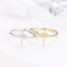 Charger l'image dans la galerie, Bague avec croix chrétienne - le comptoir des croix