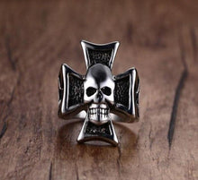Charger l'image dans la galerie, Bague croix templiers tête de mort - le comptoir des croix