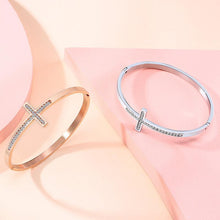 Charger l'image dans la galerie, Bracelet croix chrétienne diamant - le comptoir des croix