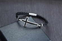 Charger l'image dans la galerie, Bracelet croix cuir tressé - le comptoir des croix