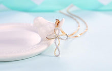 Charger l'image dans la galerie, Collier croix de l'infinité - le comptoir des croix
