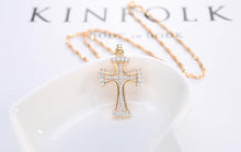 Charger l'image dans la galerie, Collier croix chrétienne diamant - le comptoir des croix
