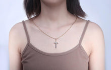 Charger l'image dans la galerie, Collier pendentif croix femme or - le comptoir des croix