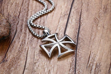 Charger l'image dans la galerie, Pendentif croix templiers - le comptoir des croix