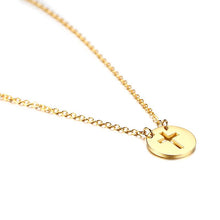 Charger l'image dans la galerie, collier ras de cou médaillon croix chrétienne - le comptoir des croix