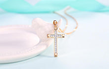 Charger l'image dans la galerie, Collier pendentif croix femme or - le comptoir des croix