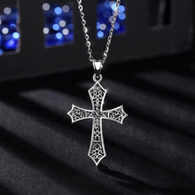 Charger l'image dans la galerie, Collier croix gothica - le comptoir des croix