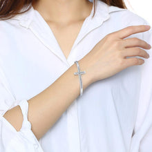 Charger l&#39;image dans la galerie, Bracelet croix chrétienne diamant - le comptoir des croix
