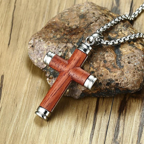 collier croix bois de rose - le comptoir des croix