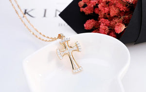 Collier croix chrétienne diamant - le comptoir des croix