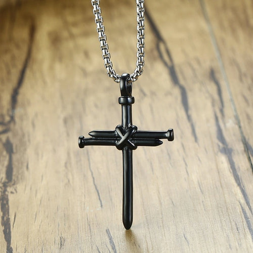 pendentif croix de clous - le comptoir des croix